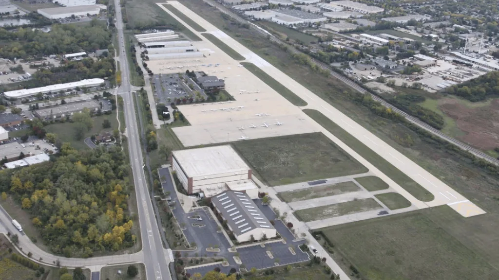 Schaumburg Regional Airport (06C) Schaumburg Regional Airport (06C)